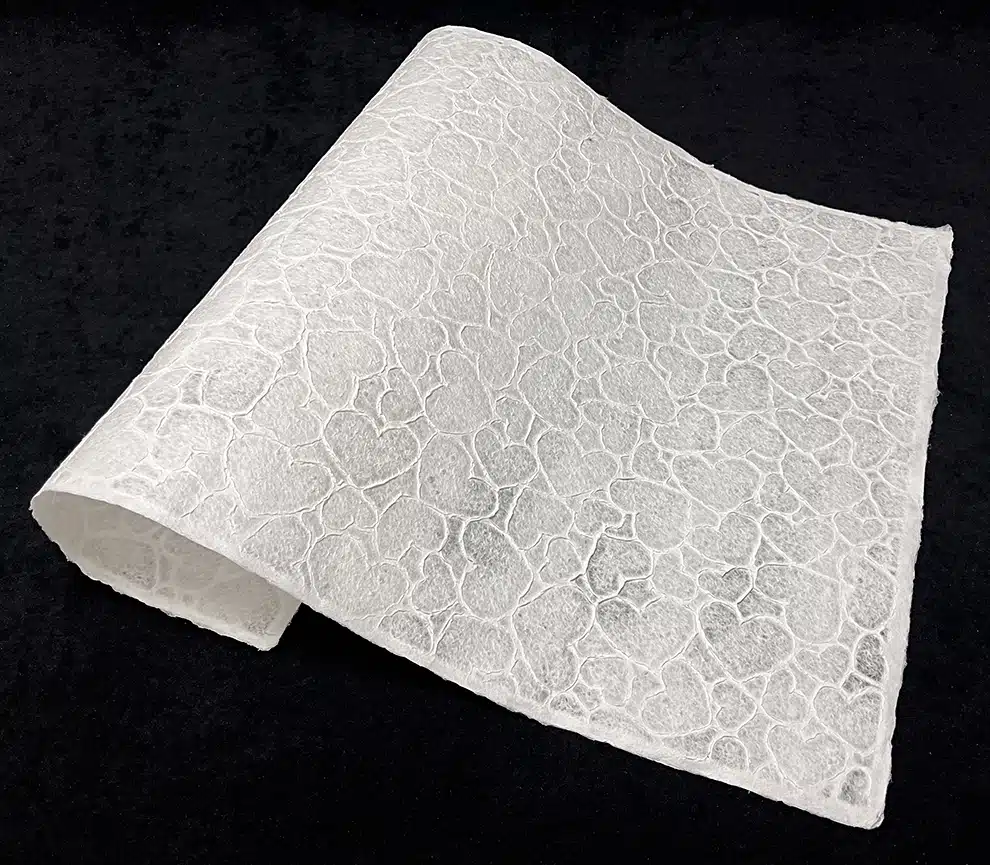 Textured Lace Hearts–White - Image 4